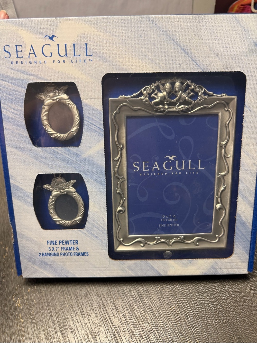 Vintage 90s celestial decor cherub pewter frames new in box 
Seagull brand